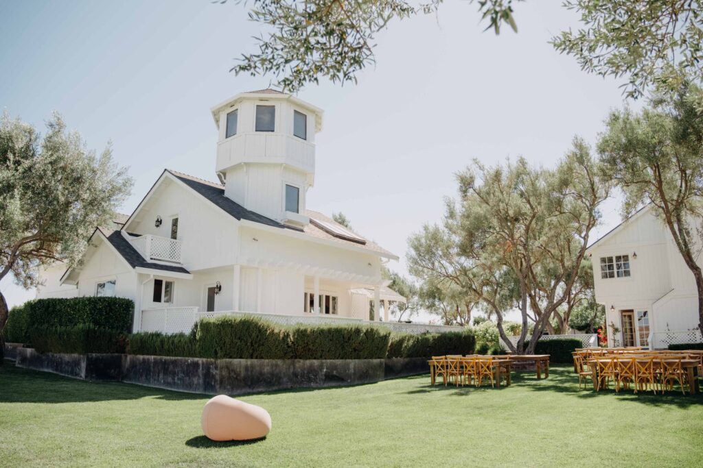 Aerial view of house at Lavanda at Leal Vineyards
